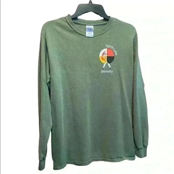 Gildan Tops - Spirit Lake T-shirt